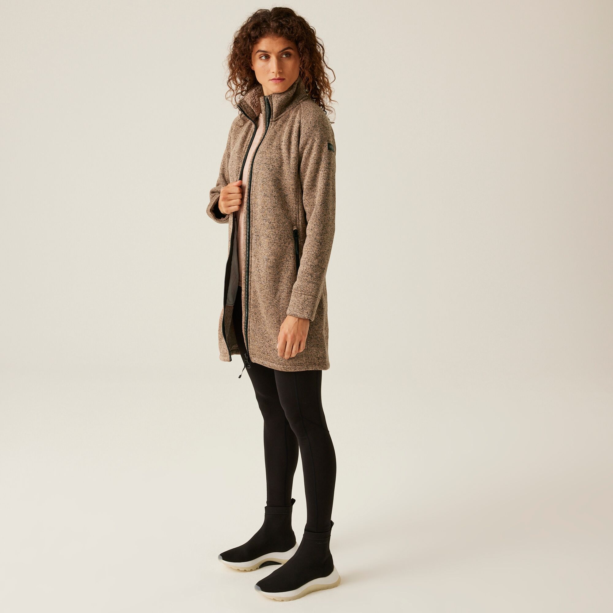 Women's Emilide Longer Length Fleece | Warm Taupe