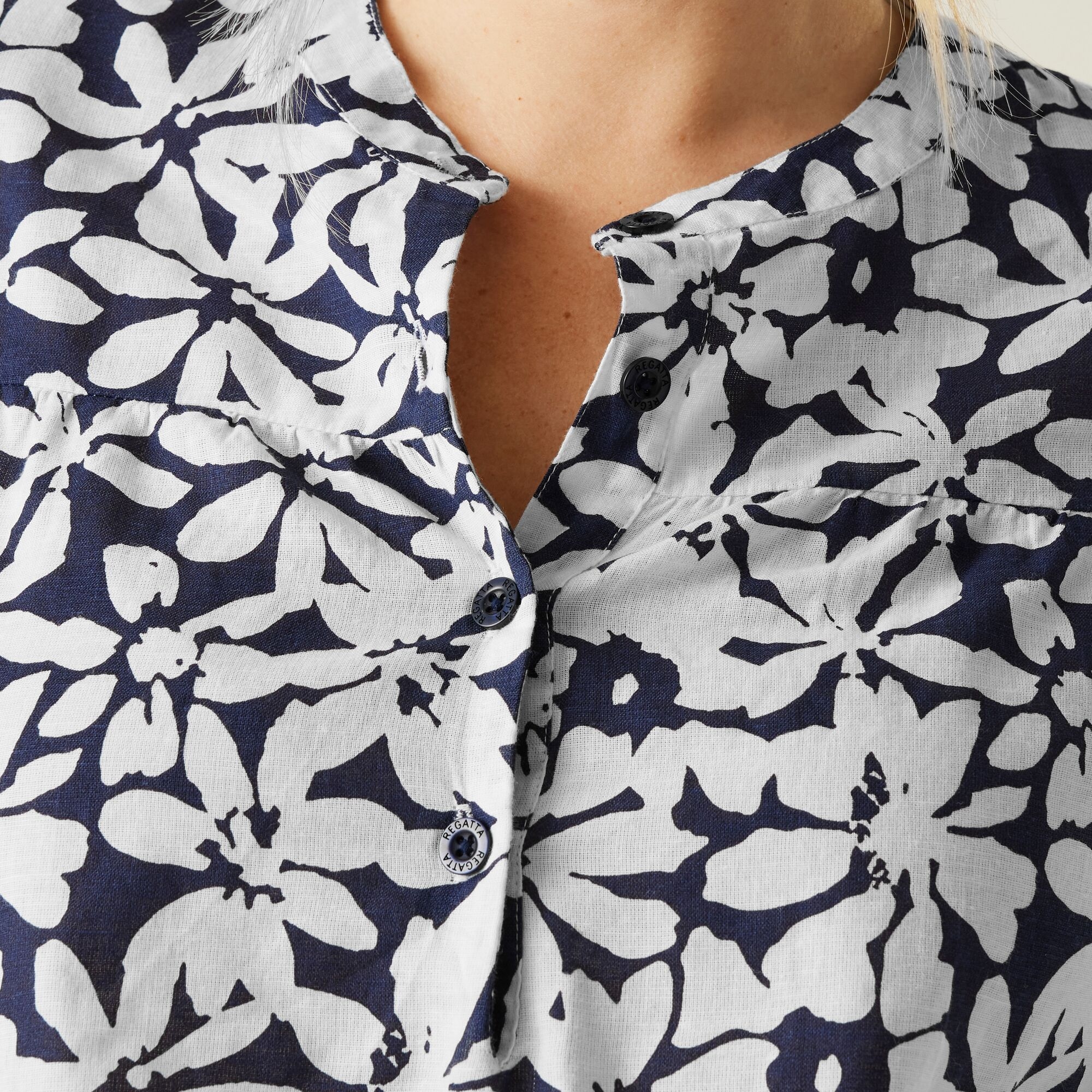 Women's Natine Lightweight Shirt | Navy White Large Floral