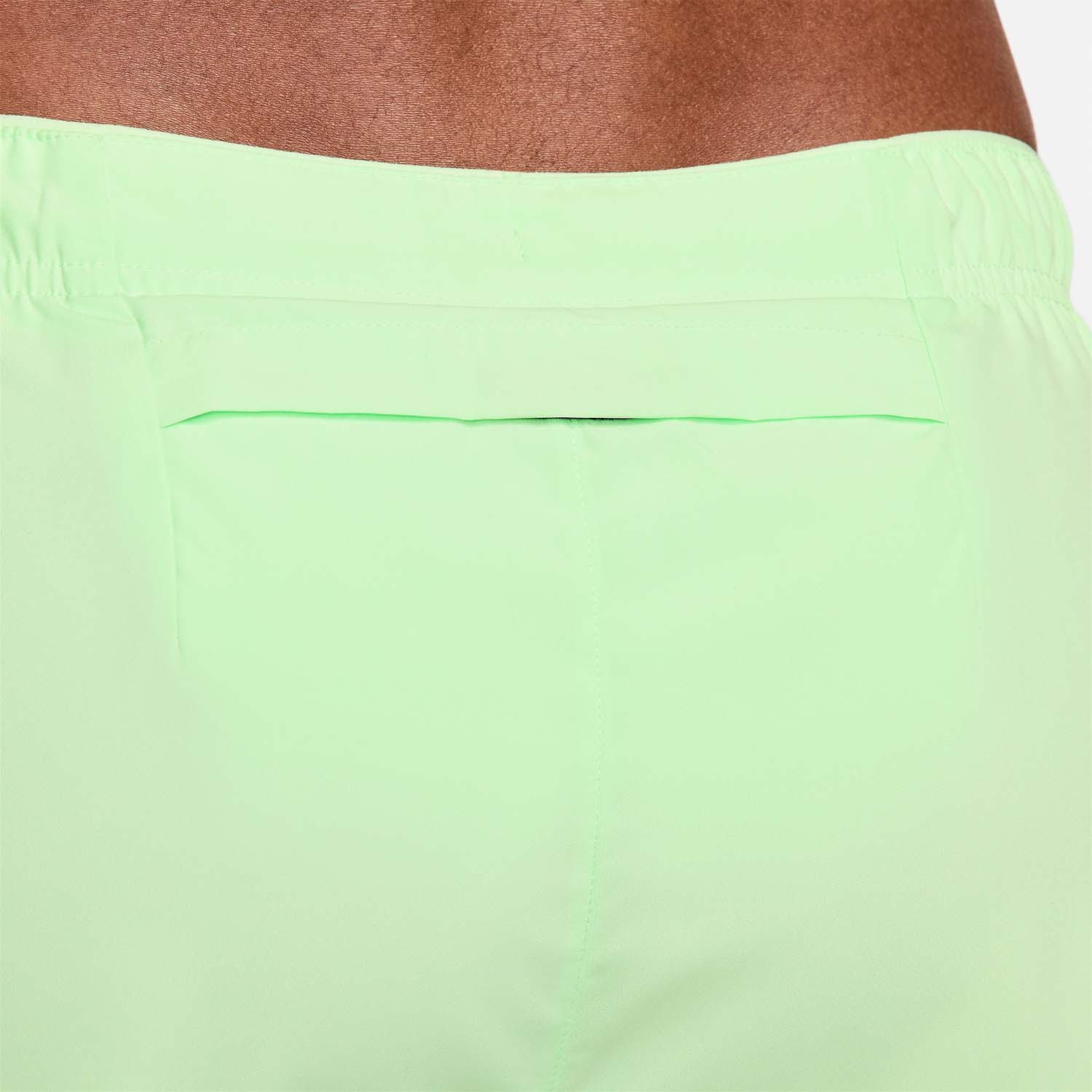 Nike Challenger 2 in 1 7in Pantaloncini Vapor Green/Reflective Silver