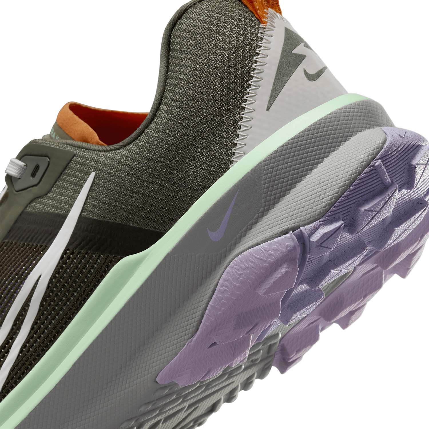 Nike React Terra Kiger 9 Medium Olive/Summit White/Neutral Olive