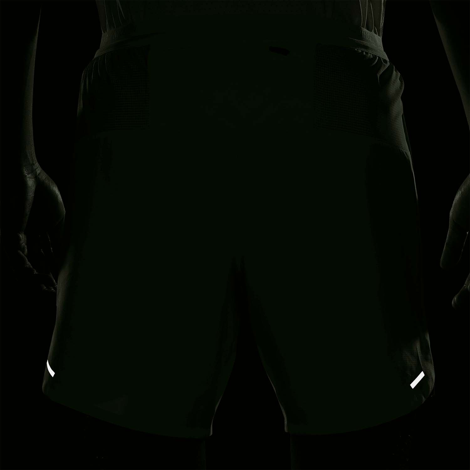 Nike Dri-FIT Stride 2 in 1 7in Pantaloncini Vapor Green/Reflective Silver