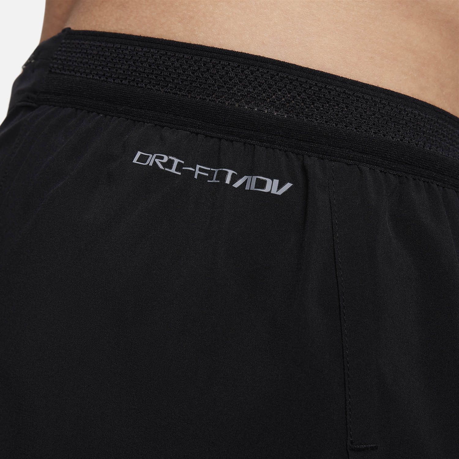 Nike Dri-FIT ADV AeroSwift 2in Pantaloncini Black/Summit White