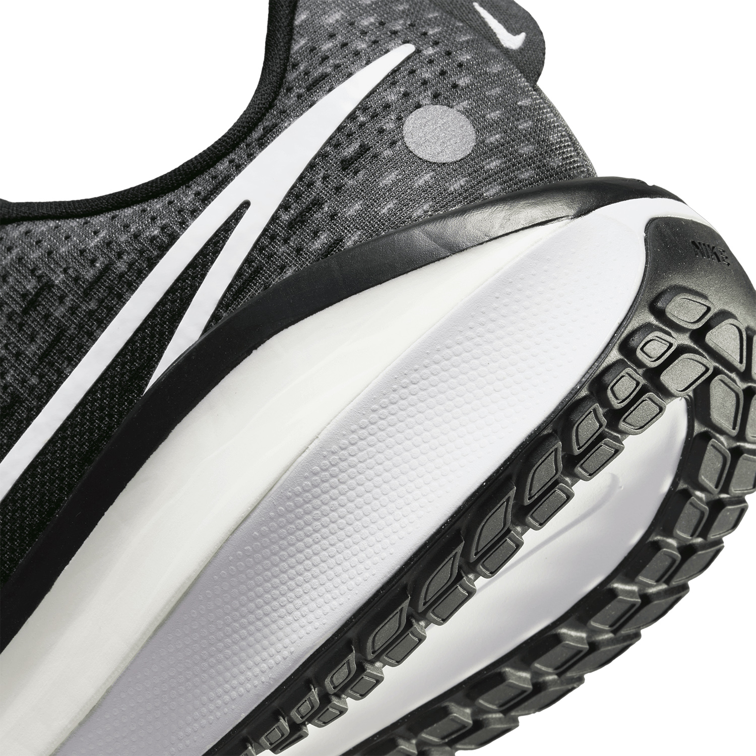 Nike Vomero 17 Black/White/Anthracite