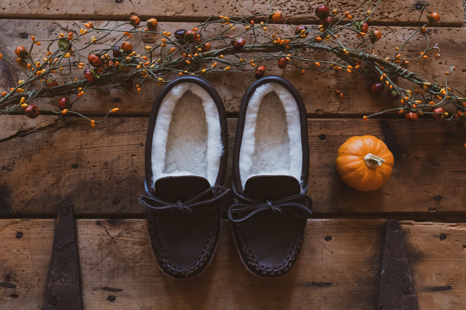 Women's Sheepskin Lined Moccasins (Clearance - Size 6 & 9 ONLY)
