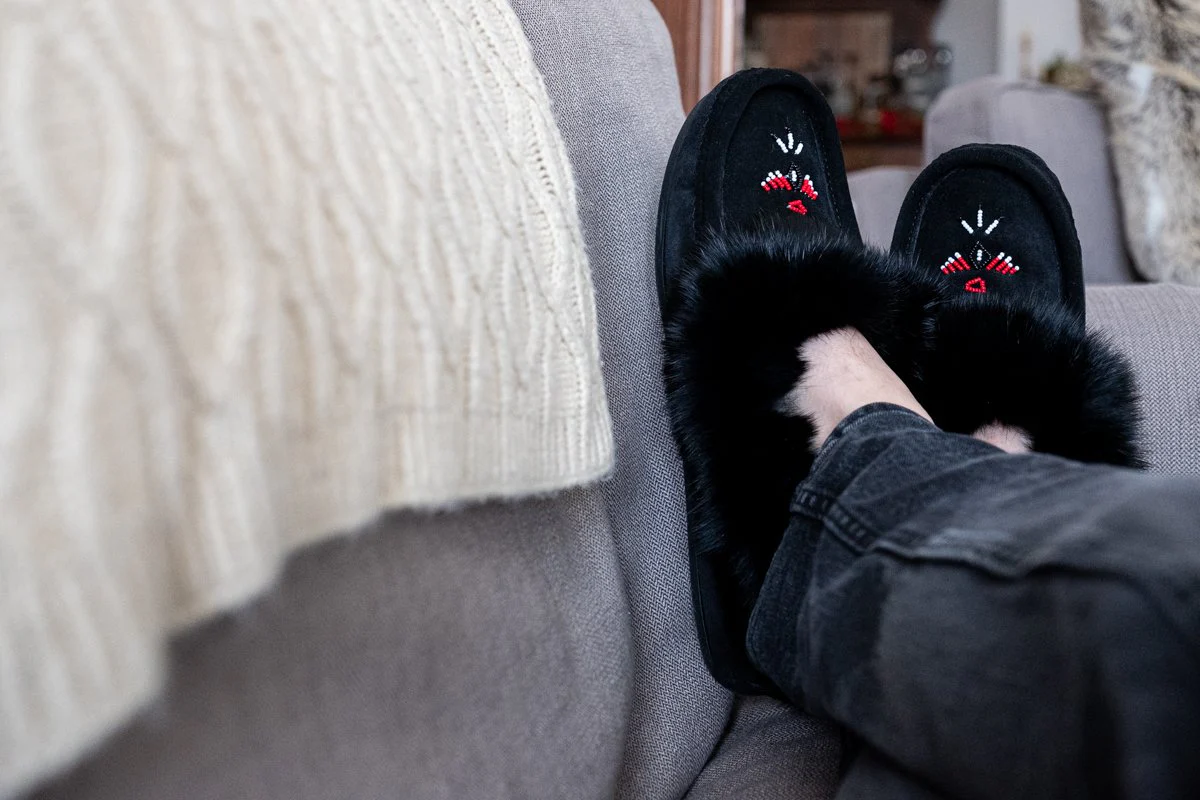 Men's Rabbit Fur Thunderbird Beaded Crepe Sole Moccasins