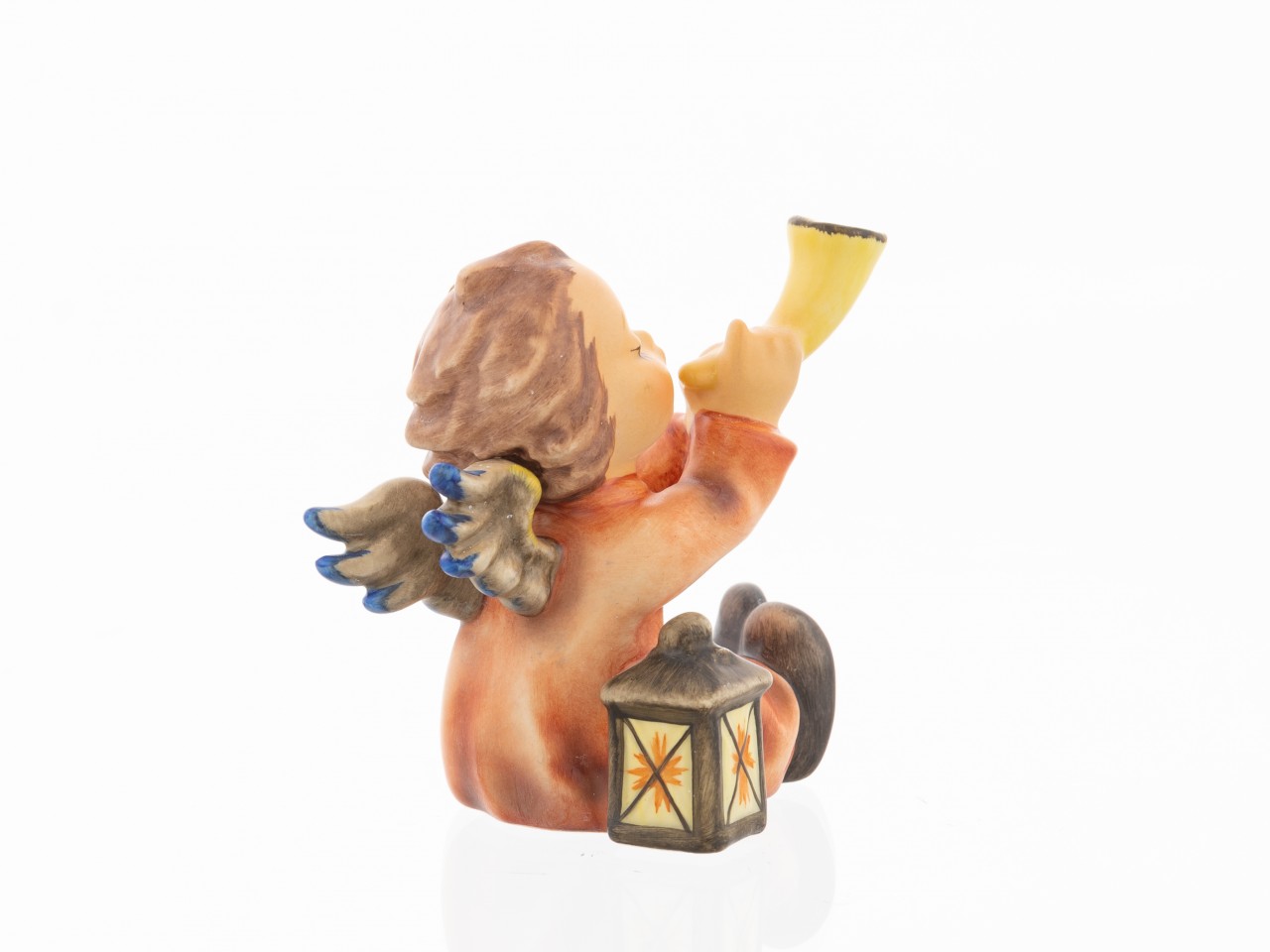 Hum 359 - Sitzender Engel mit Horn