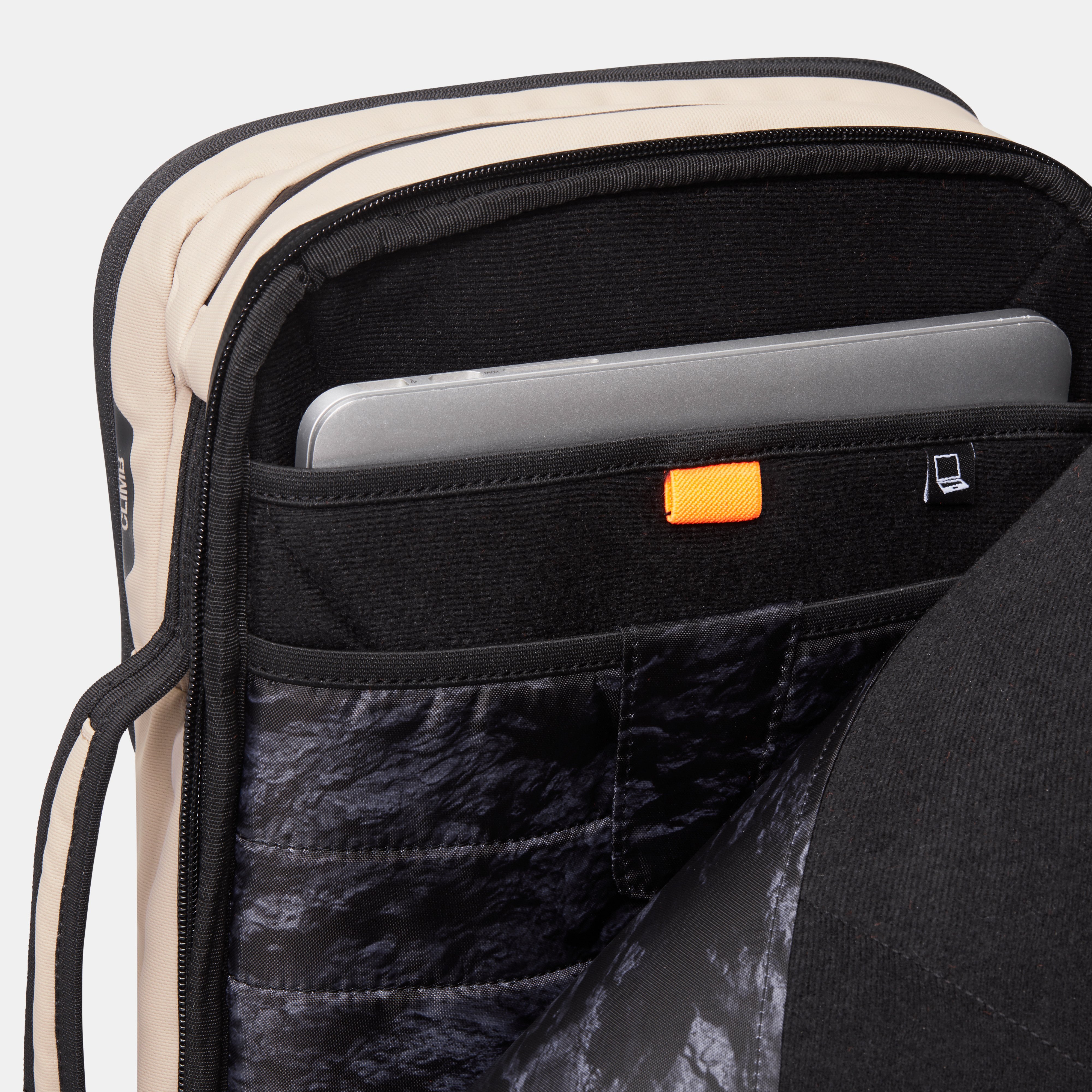 Hiking Full Cushion Quarter Socks