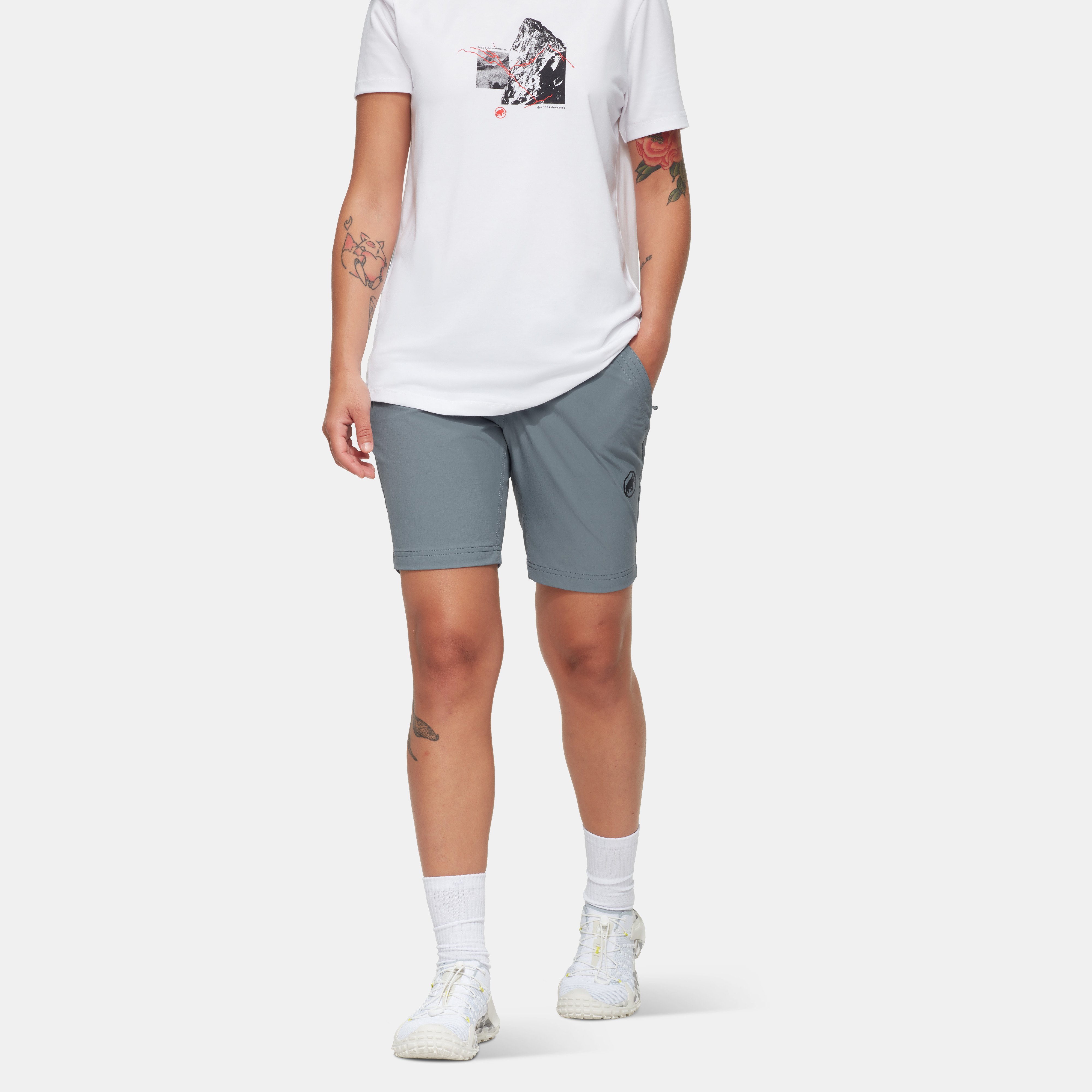 Hiking V Shorts Women