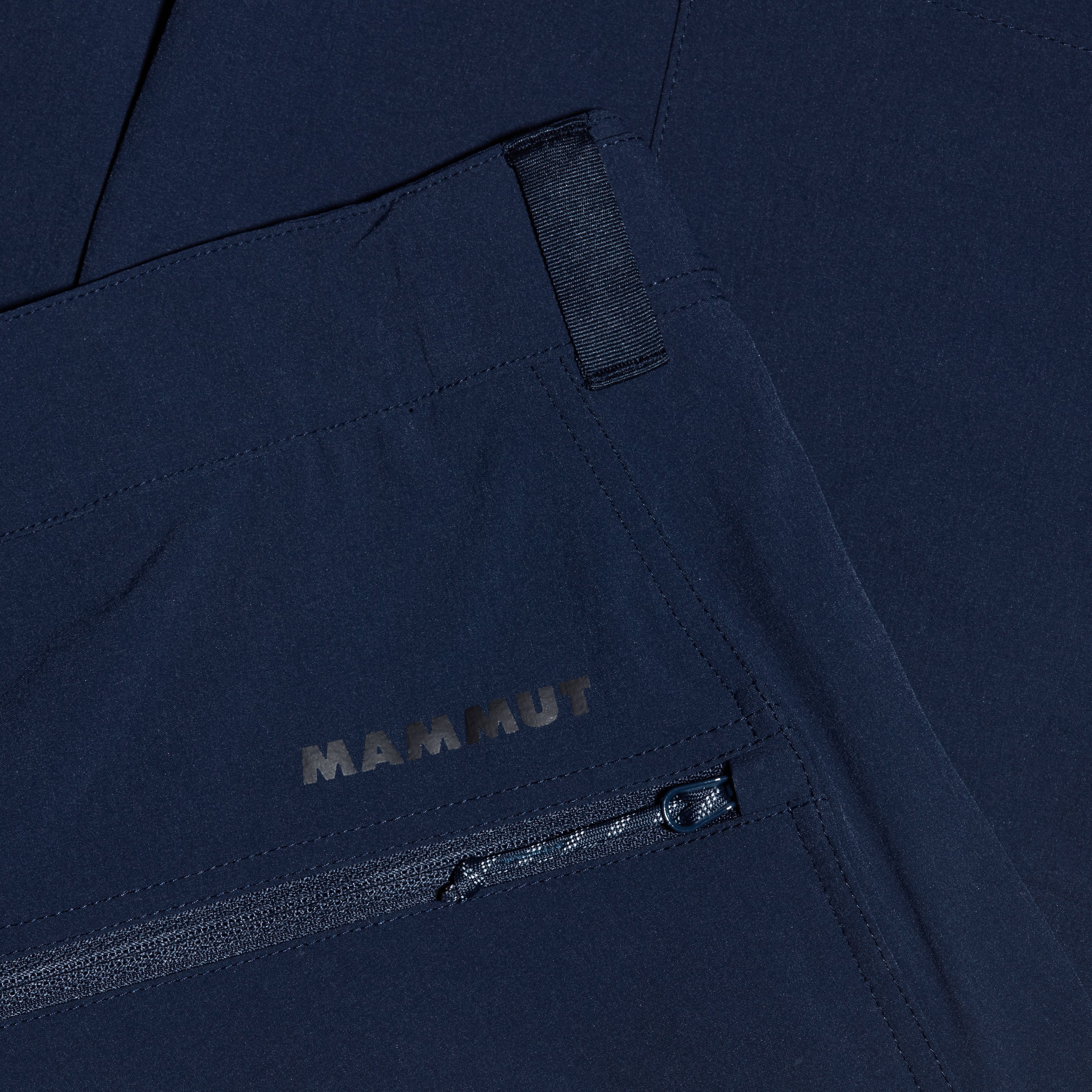 Runbold IV Shorts Women