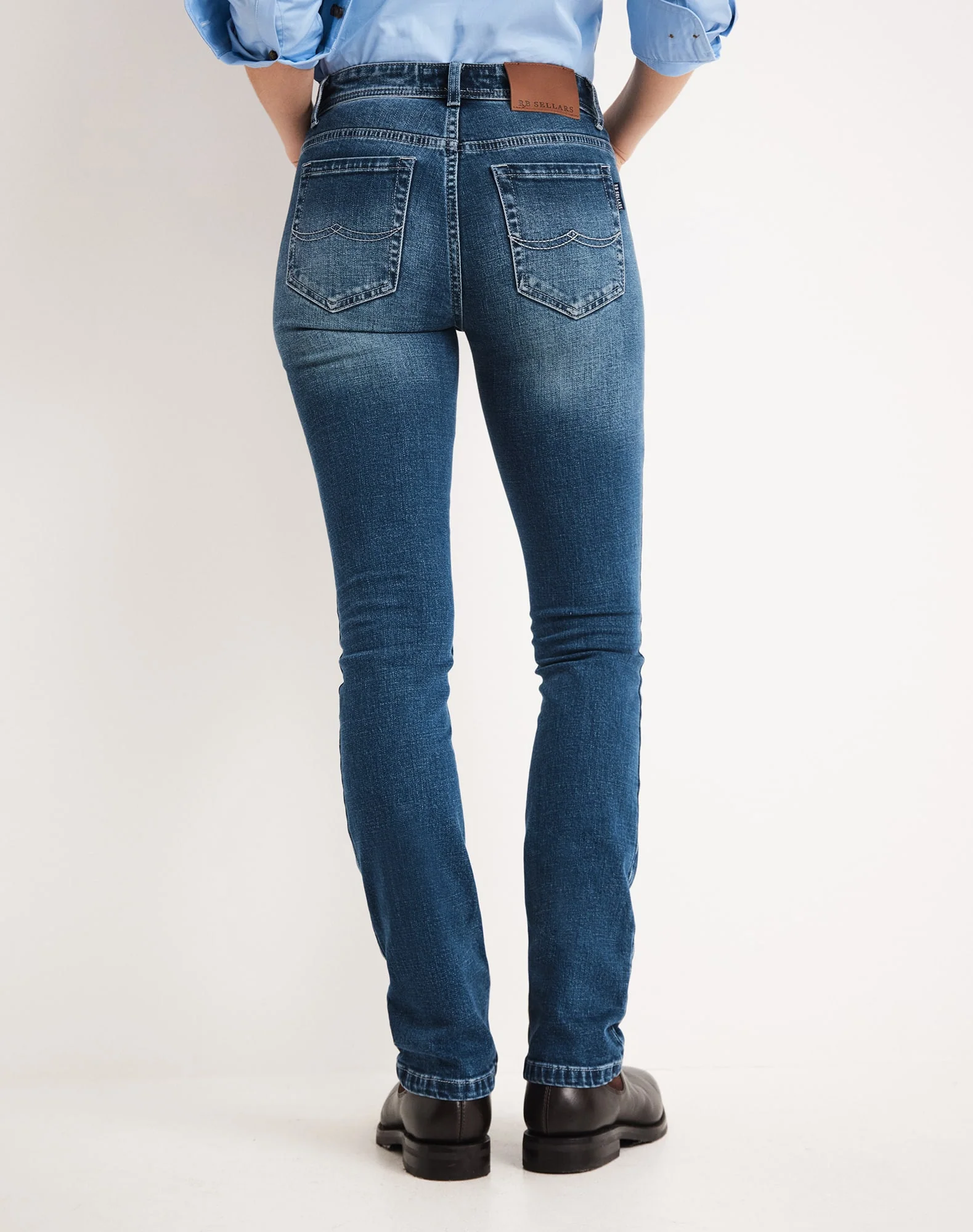 Alanna Jean - Mid Rise Bootcut 32 Inleg