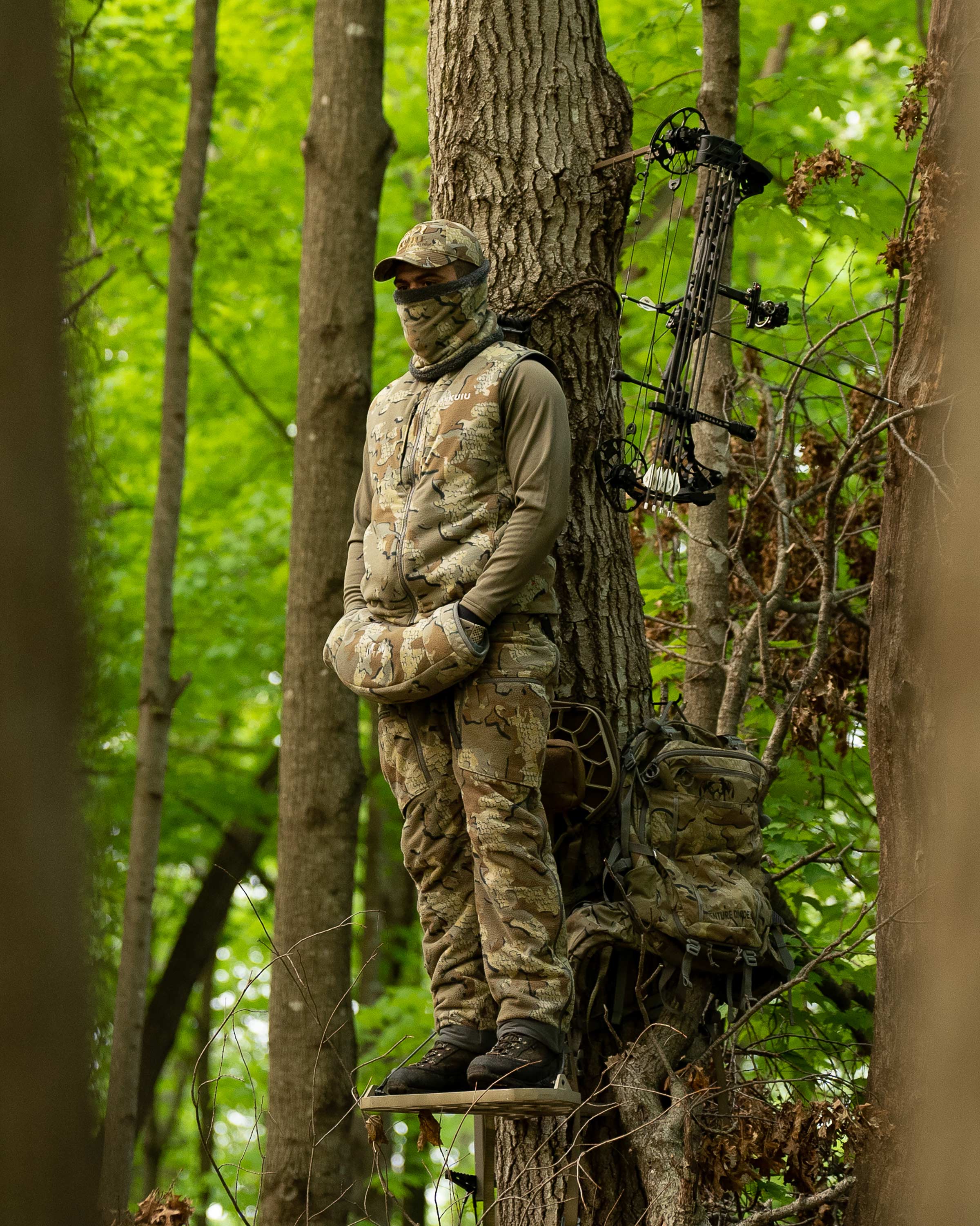 KUIU Proximity Hand Muff | Vias