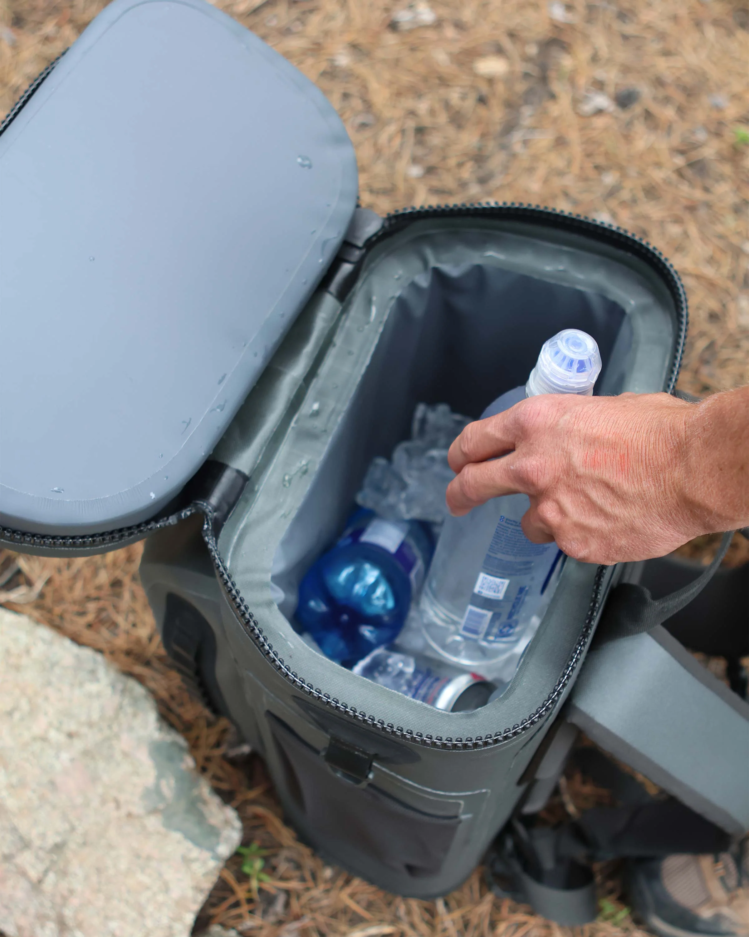 Koniag 2000 Cooler Backpack | Stone