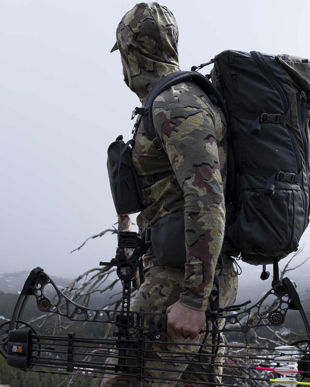 ULTRA Merino 120 LT LS Hoodie | Olive