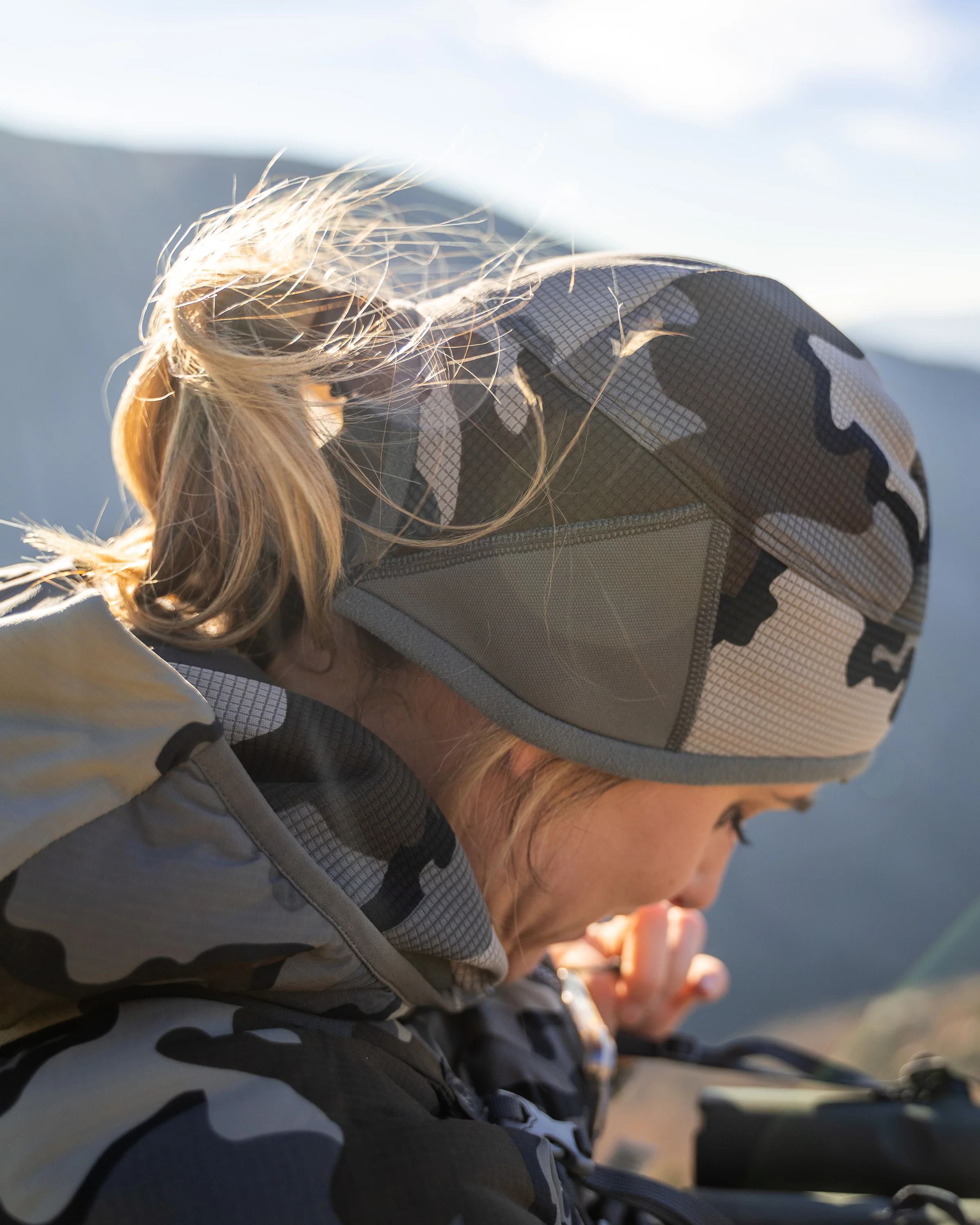 Women's Peloton 240 Beanie | Vias