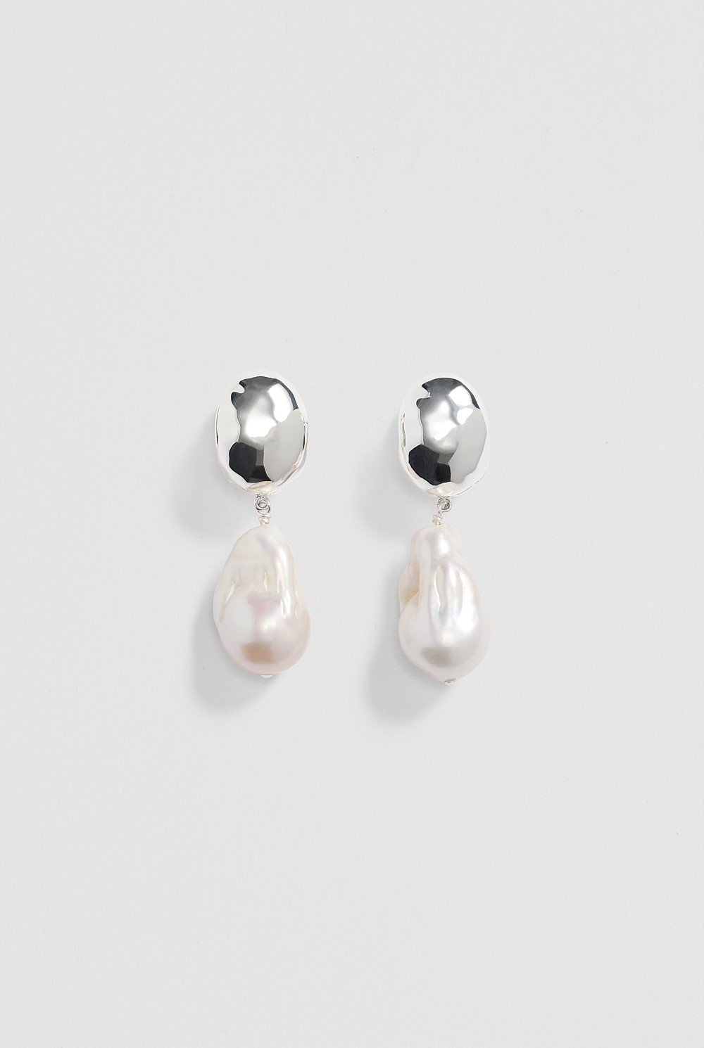 Molten Pearl Drop Earring
