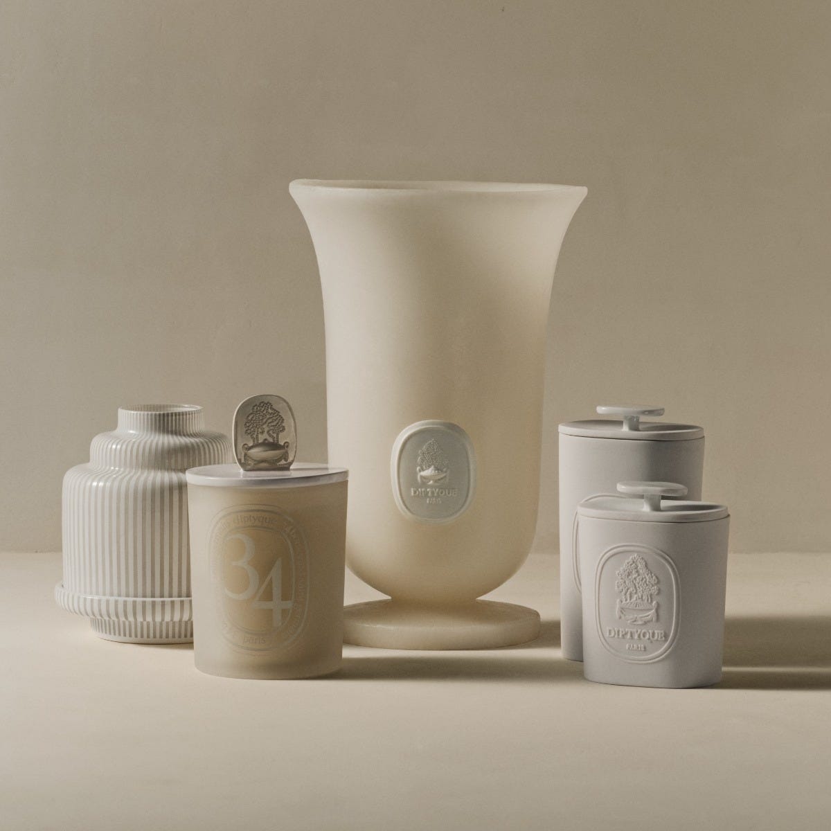 White Pyramid candle holder - For classic candles