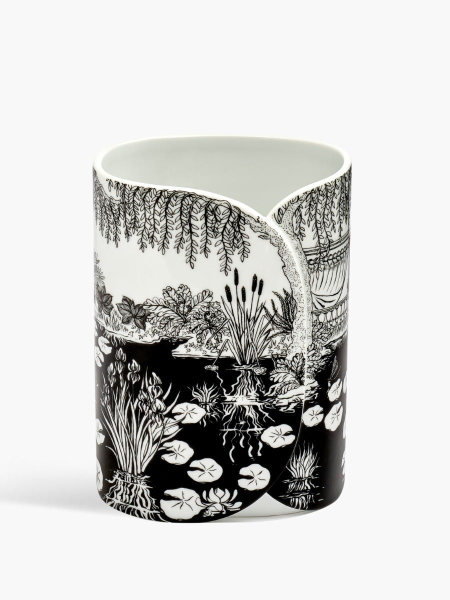 Garden of the Dioscuri fold vase - Medium