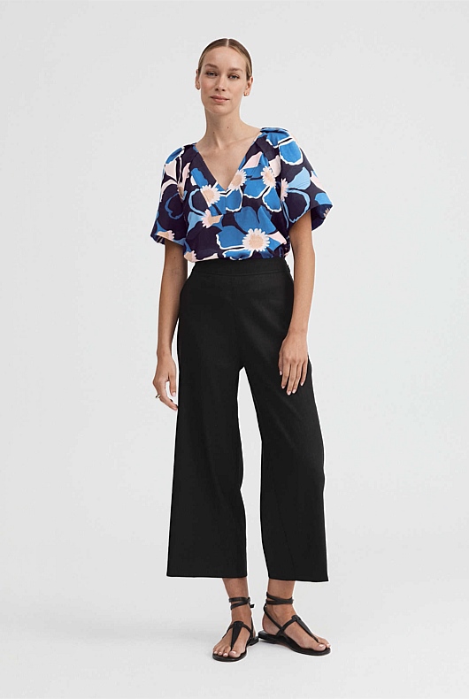 Daisy Floral Blouse - Blue Black