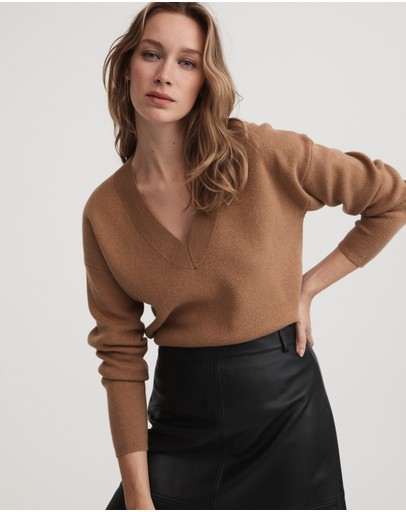 Witchery V Neck Double Faced Knit