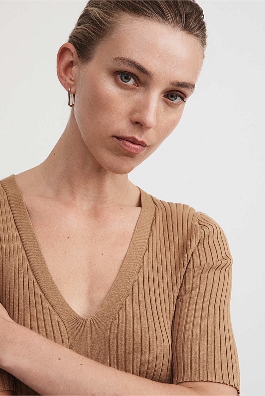 Rib V Neck Short Sleeve Knit - Camel