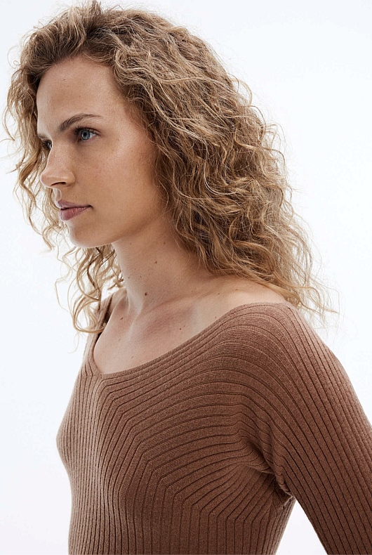Rib Wide V Neck Knit - Camel