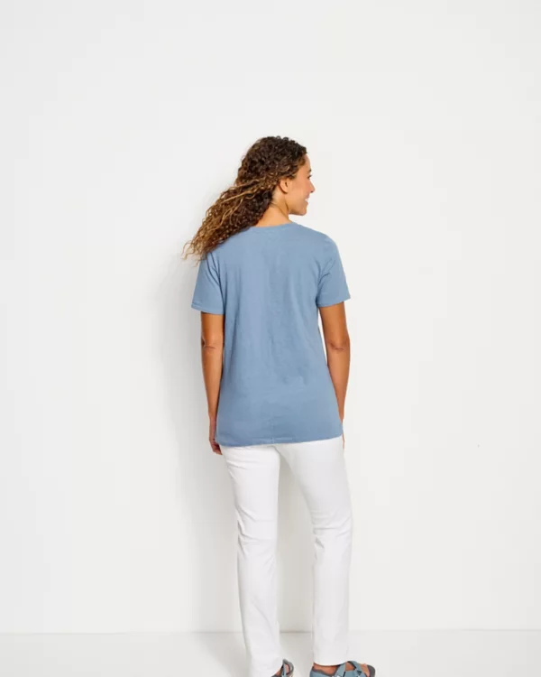 Canyon Garment-Dyed V-Neck Short-Sleeved Tee