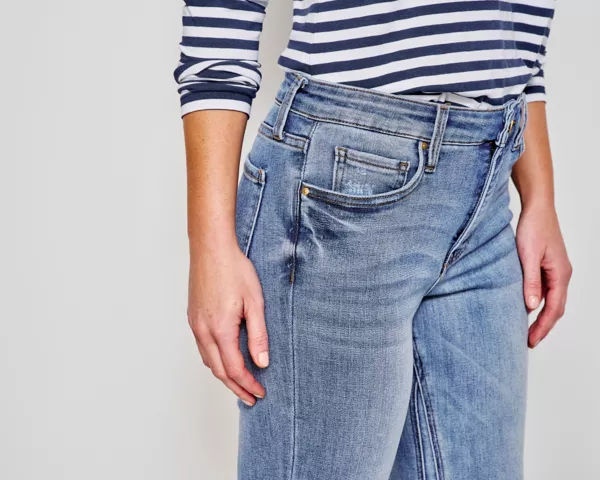 Kut from the Kloth® Kelsey Cropped Flare Jeans