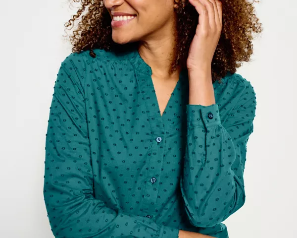 Wander Long-Sleeved Textured Shirt