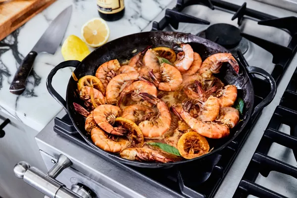 Smithey Carbon Steel Round Roaster