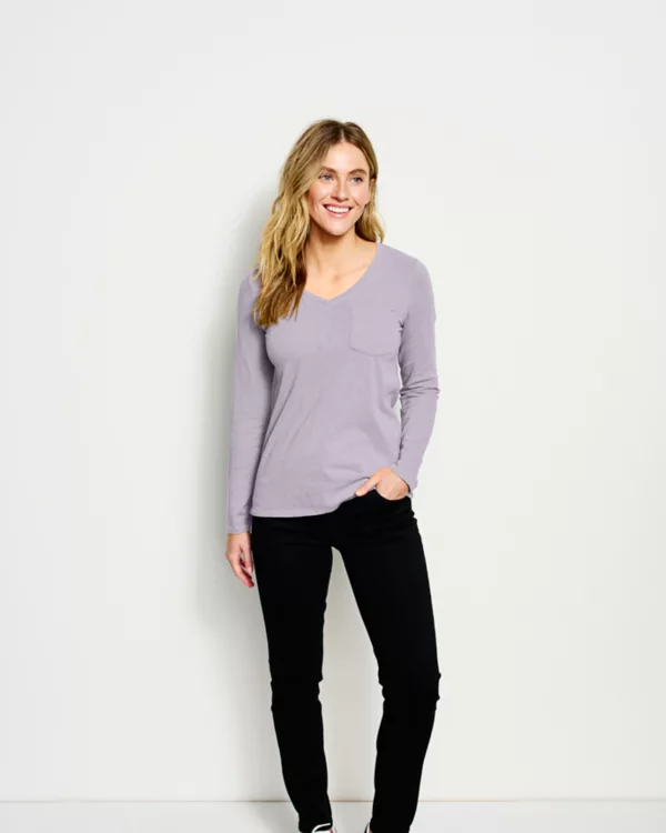 Canyon V-Neck Long-Sleeved Tee