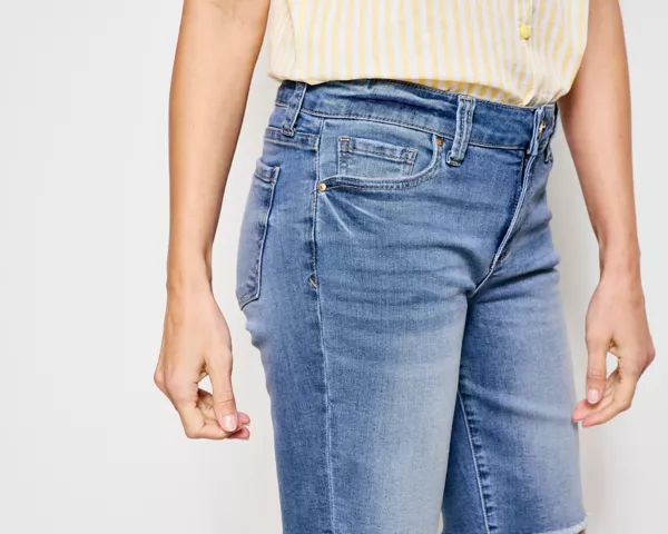 Kut from the Kloth® Natalie Bermuda 10" Shorts