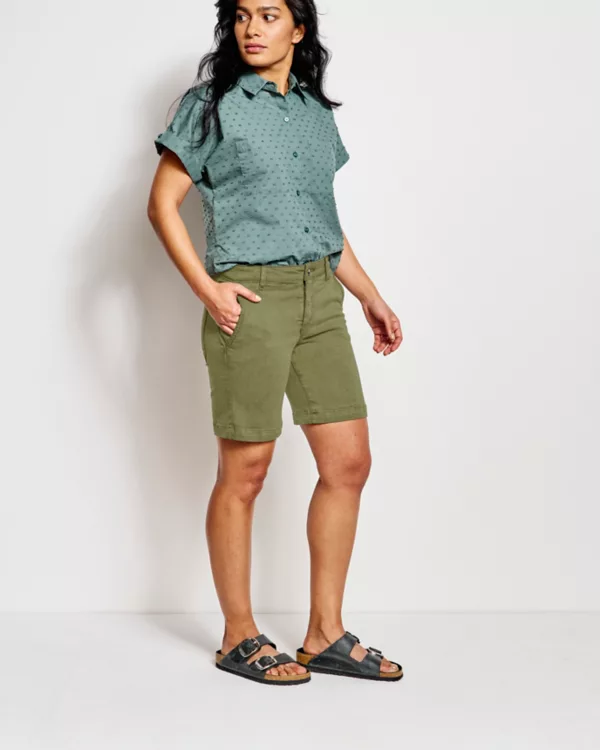 Kut from the Kloth® Stretch Twill Catherine Boyfriend 7" Shorts
