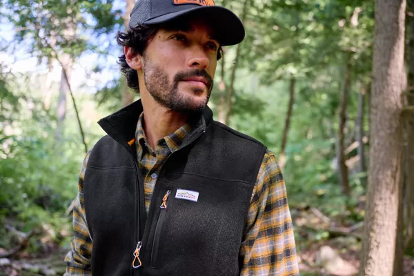 R65 Sweater Fleece Vest