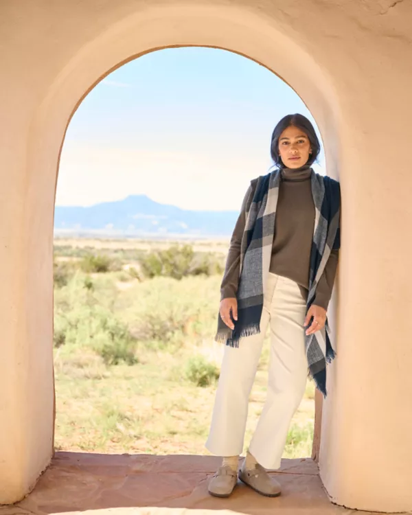 Classic Cashmere Turtleneck Sweater