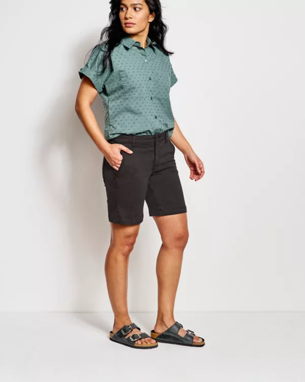Kut from the Kloth® Stretch Twill Catherine Boyfriend 7" Shorts