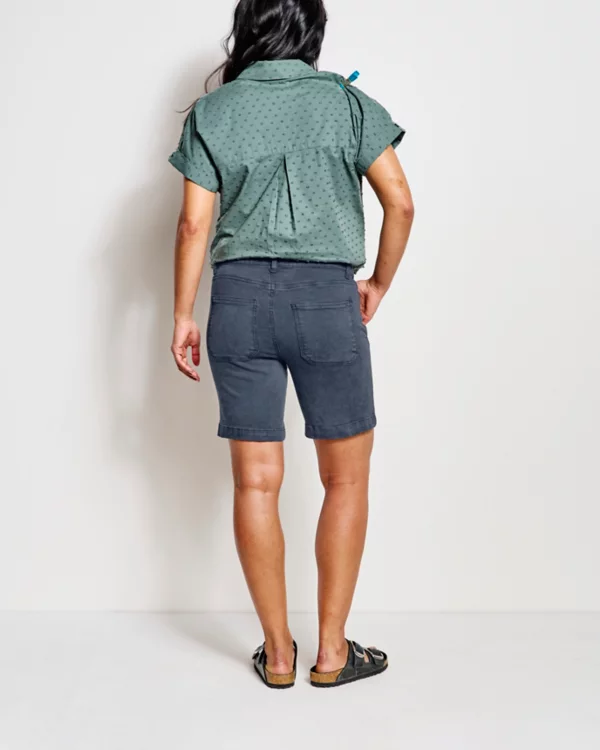 Kut from the Kloth® Stretch Twill Catherine Boyfriend 7" Shorts