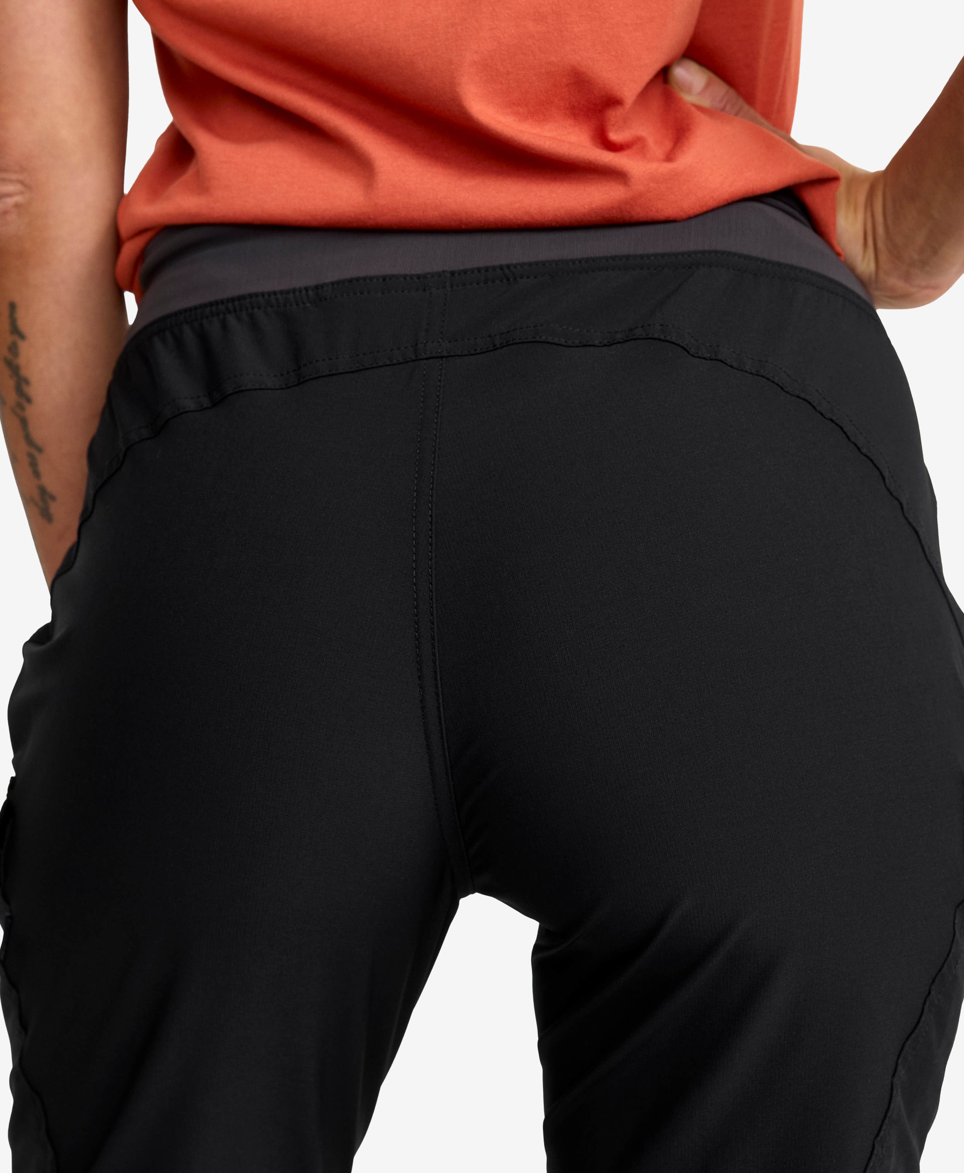 Verge Stretch Cargo Pants Women