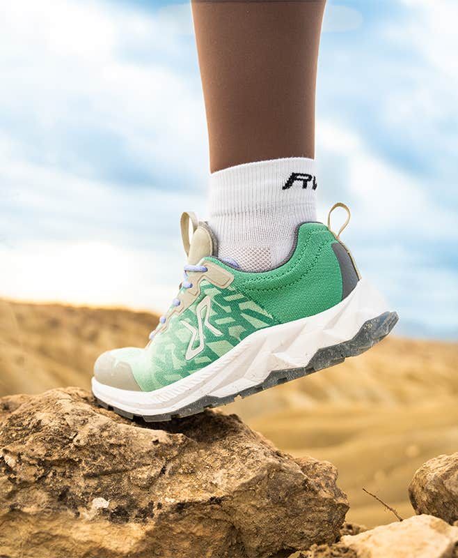 Trailknit Waterproof Hiking Sneakers Women