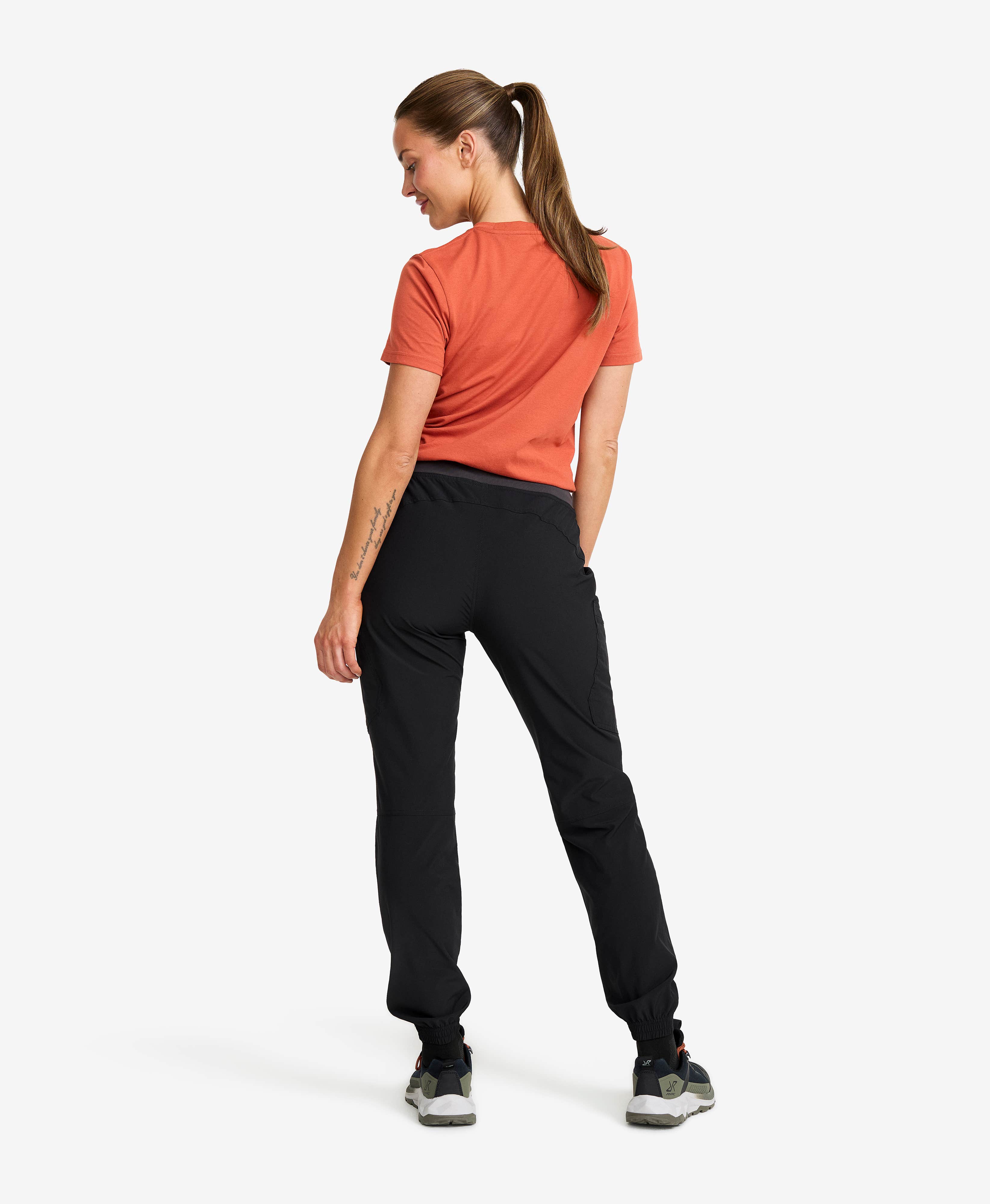 Verge Stretch Cargo Pants Women