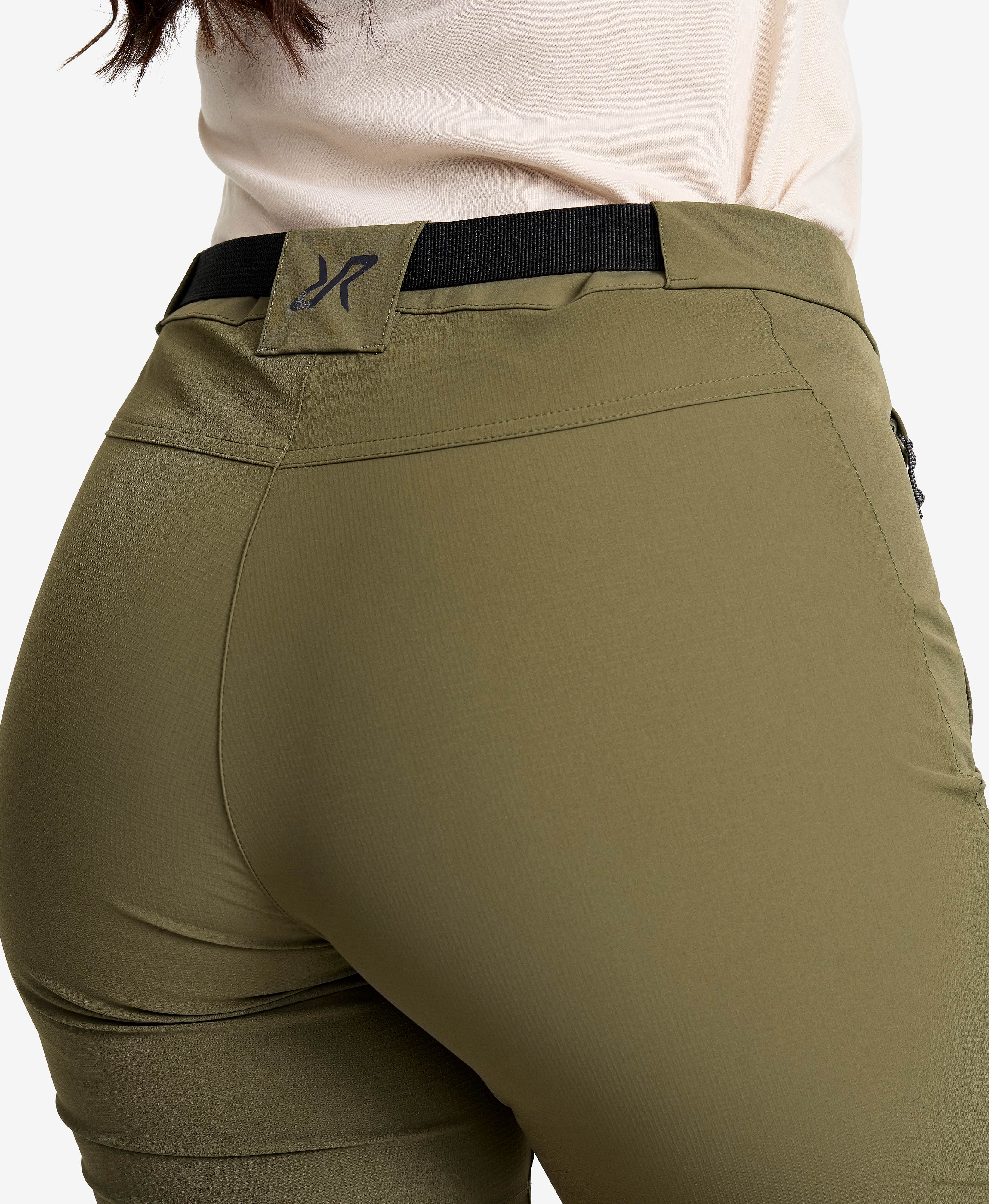 Elevate Pro Hiking Shorts Women