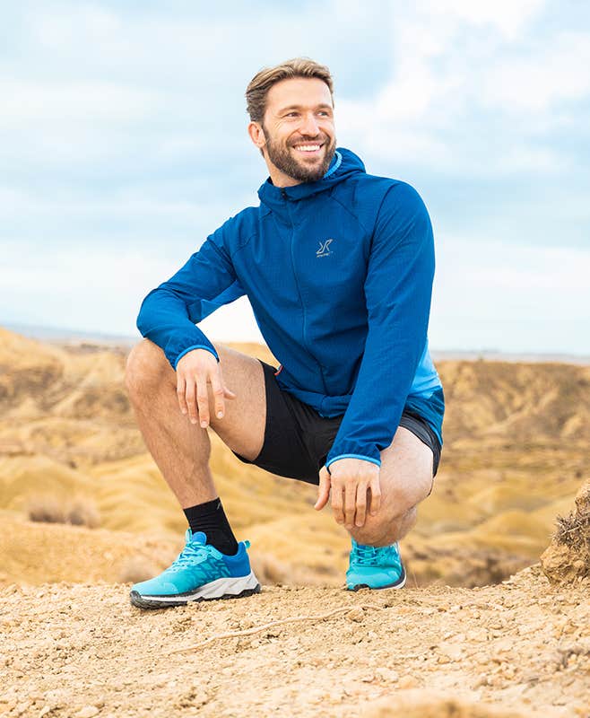 Trailknit Waterproof Hiking Sneakers Men