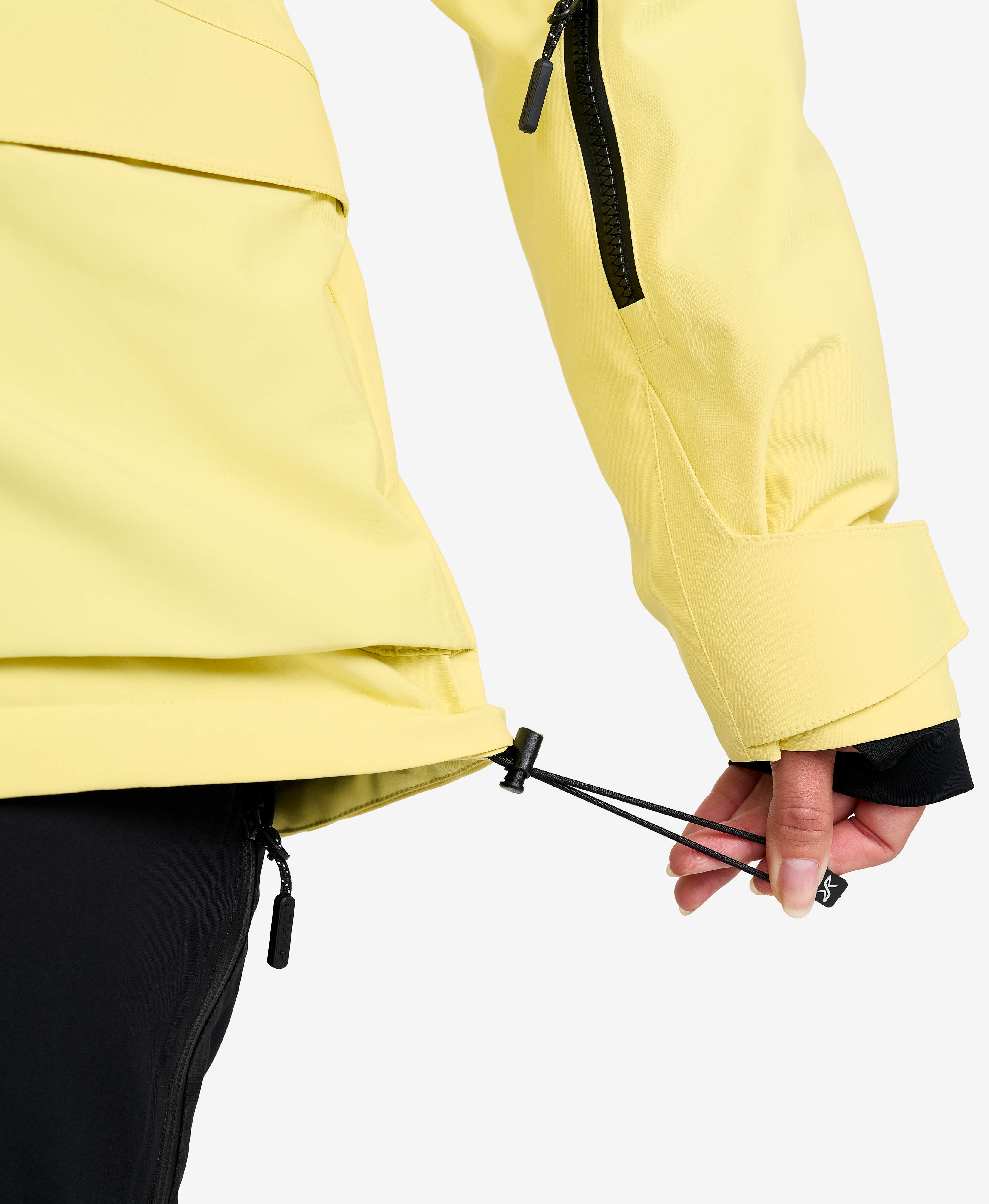 AccXel Insulated 2L Ski Jacket Women