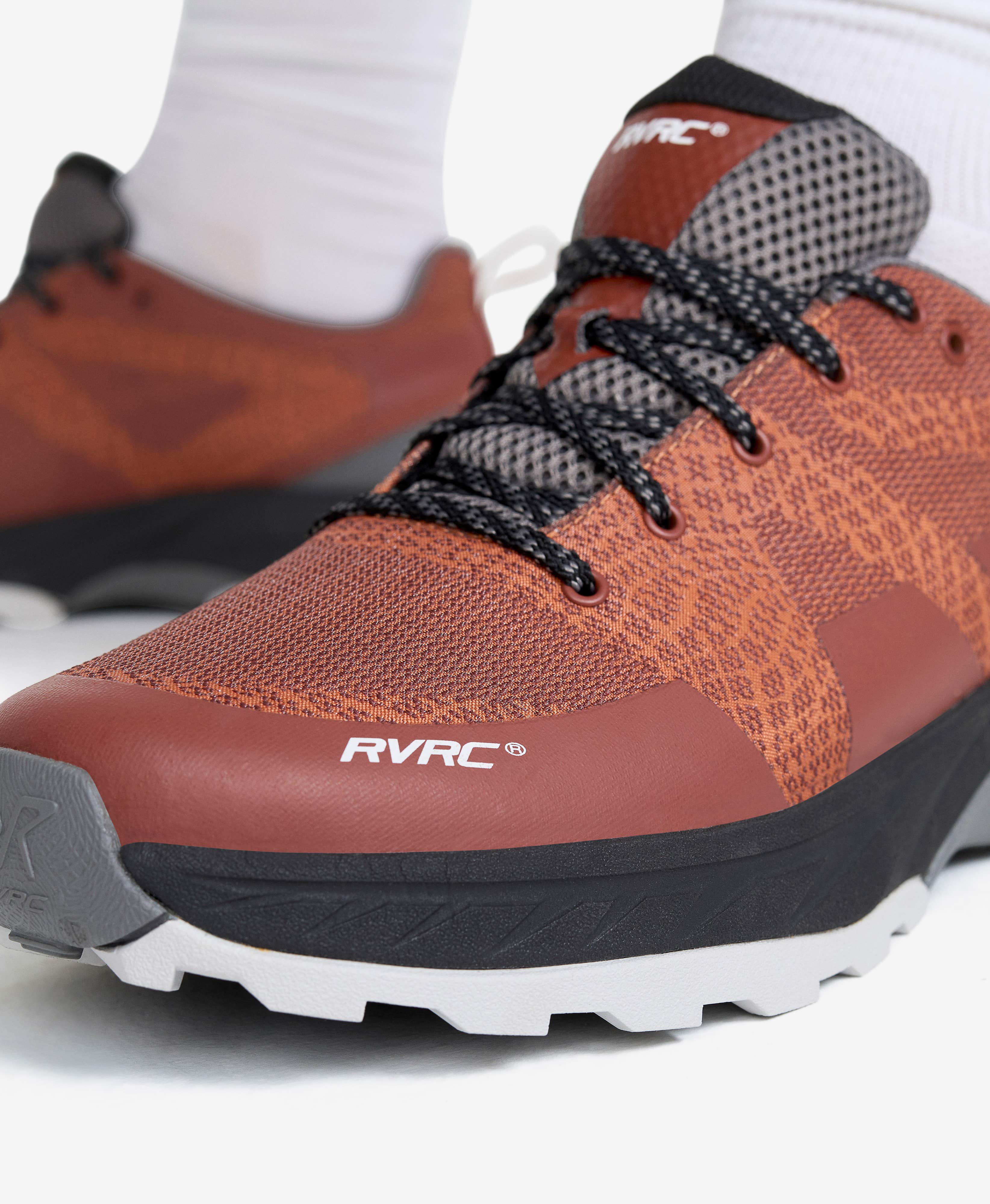 Daytrek Walking Shoes Men