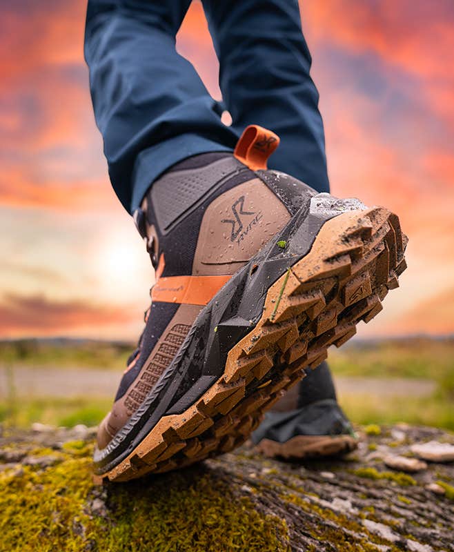 Phantom Trail Mid Waterproof Hiking Boots Men