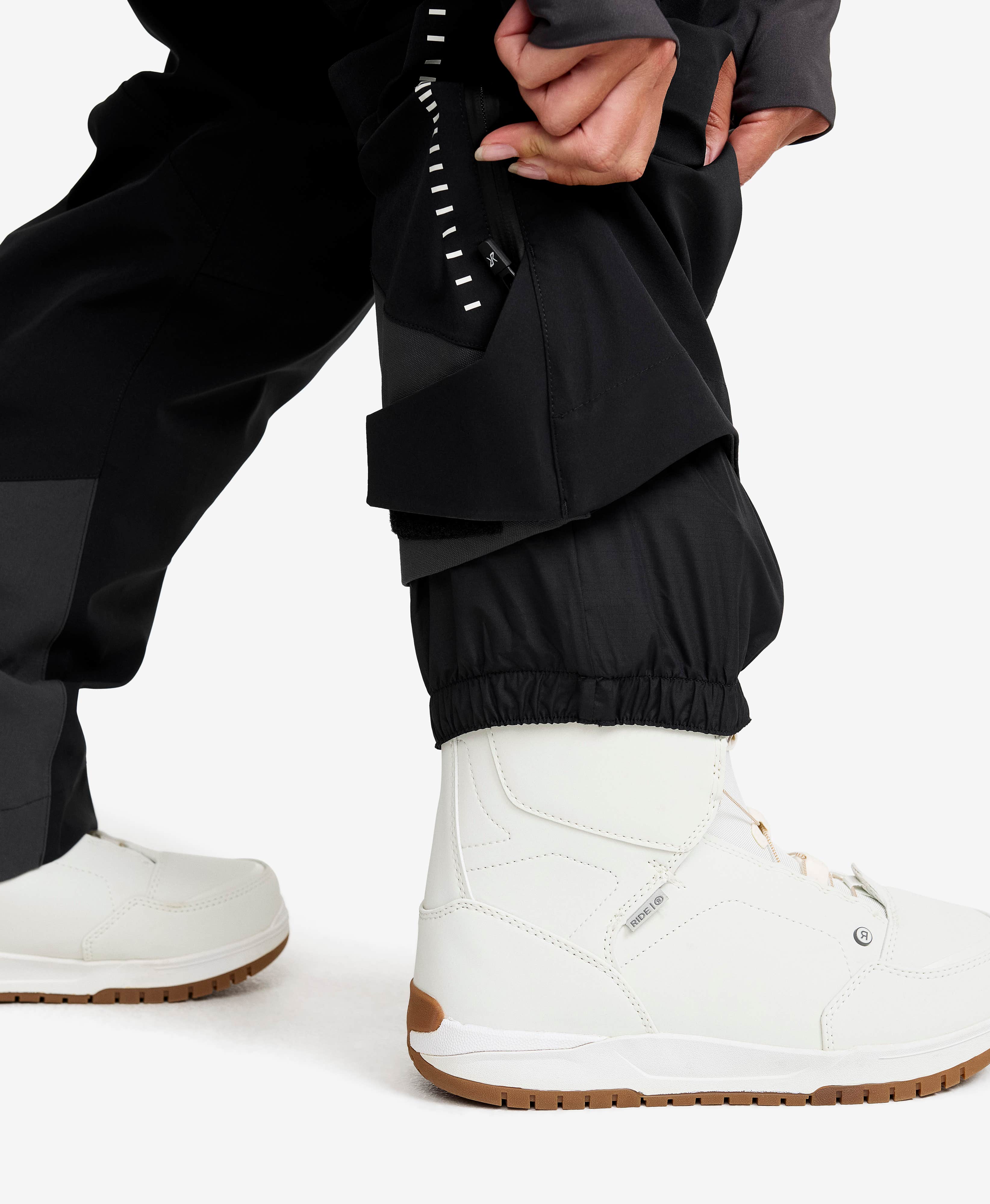 Atlas 3L Ski Bib Pants Women