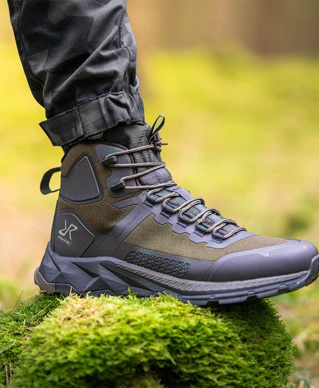 Phantom Trail Mid Waterproof Hiking Boots Men