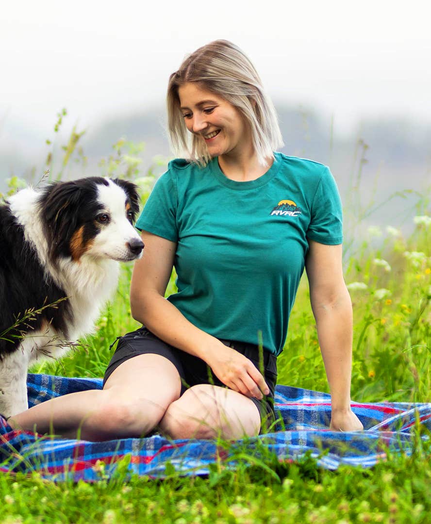 Easy Mountain Slim Fit T-shirt Women