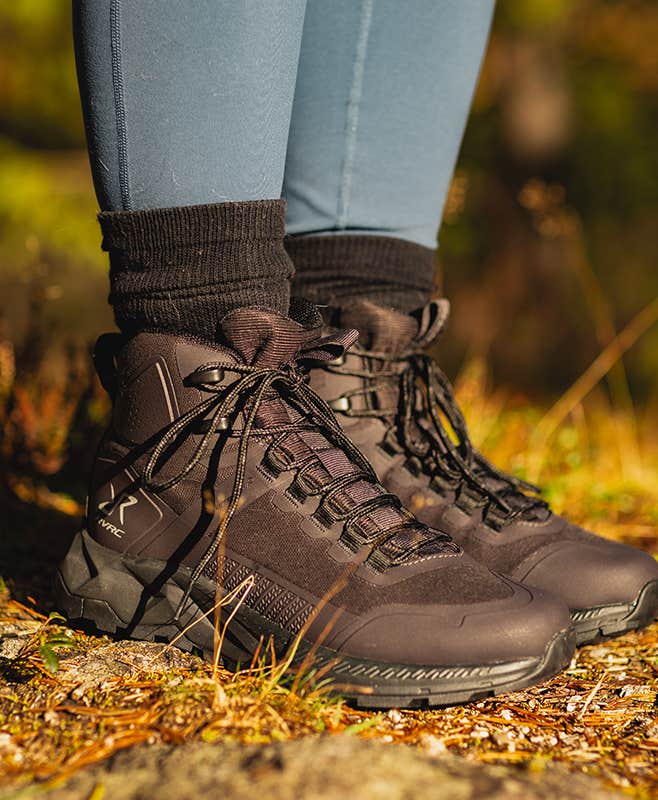 Phantom Trail Mid Waterproof Hiking Boots Women