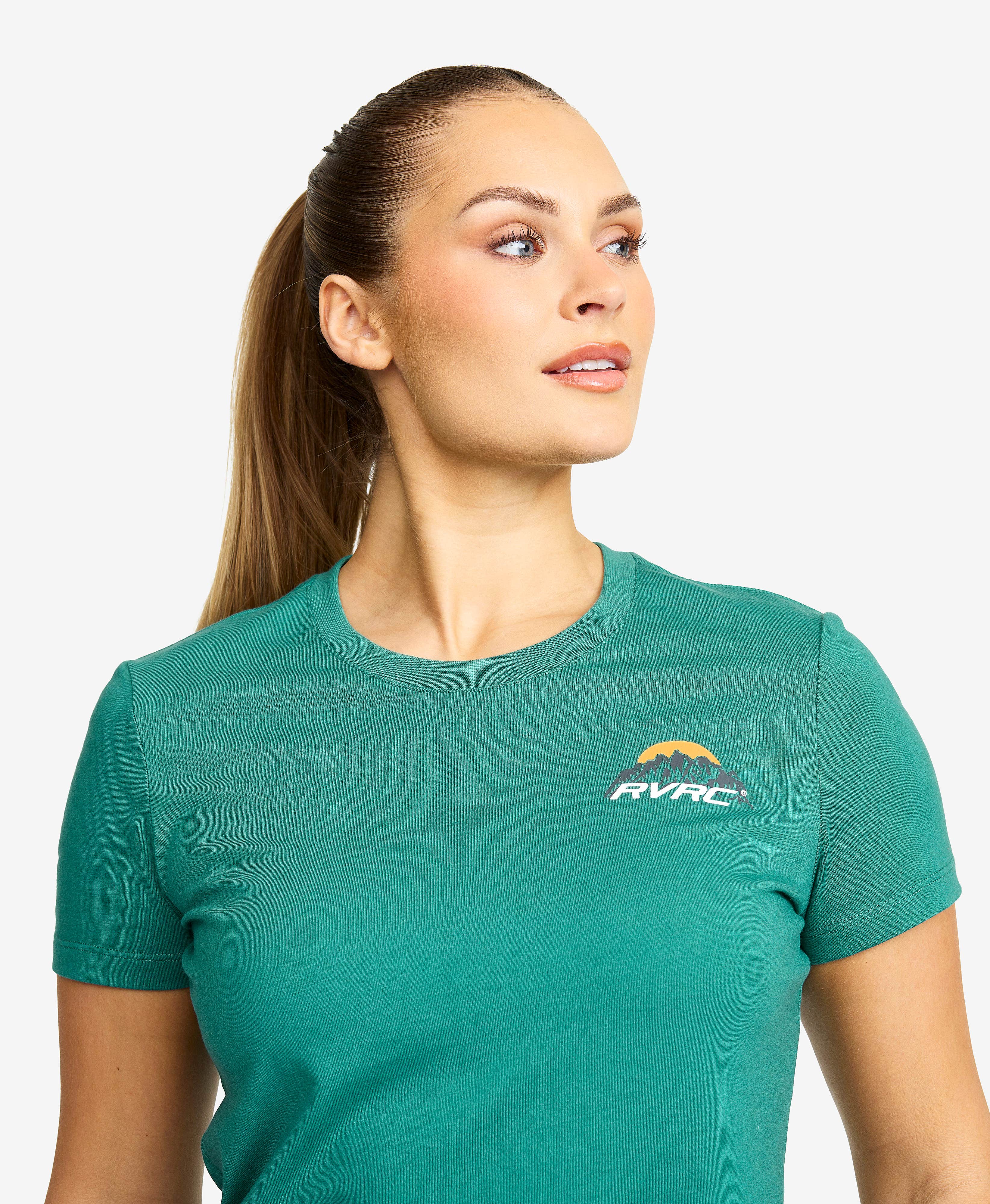 Easy Mountain Slim Fit T-shirt Women