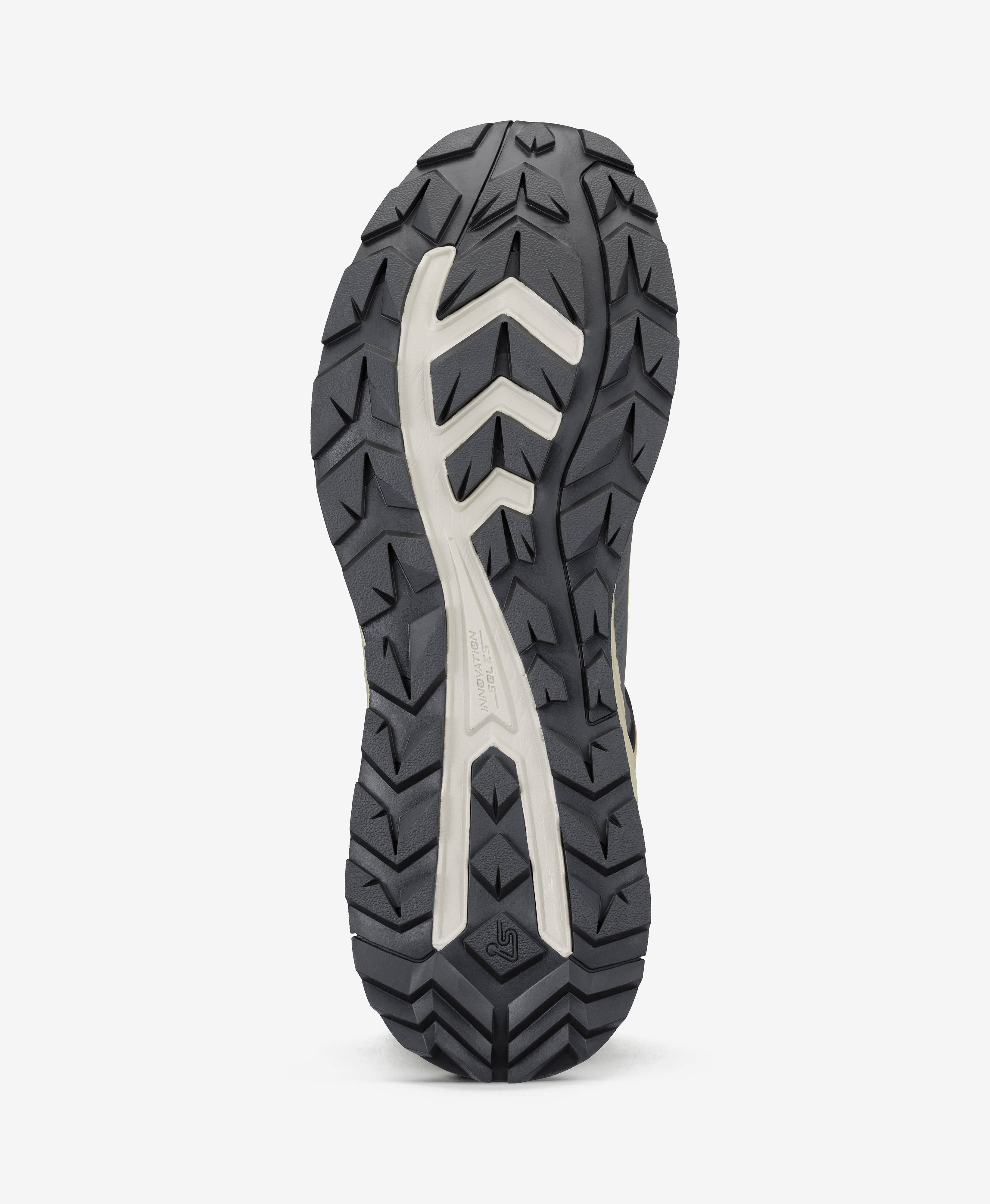 Phantom Trail Mid Waterproof Hiking Boots Men